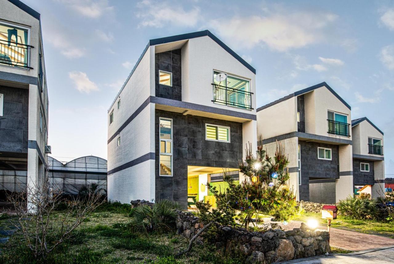 Haevichi Private Pension Seogwipo Esterno foto