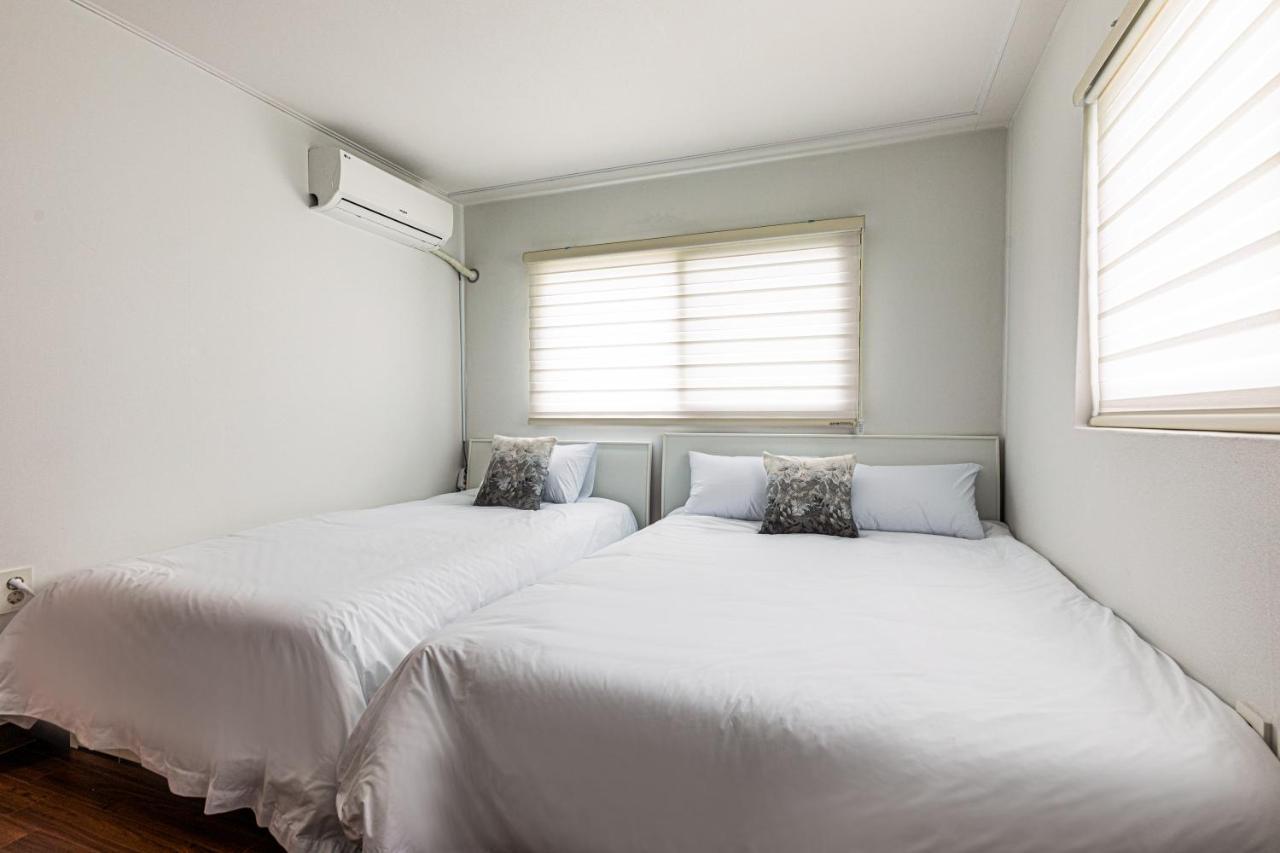 Haevichi Private Pension Seogwipo Esterno foto